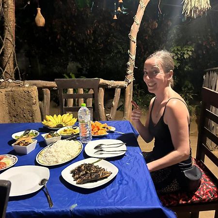 Kalimetiya Beach Cabana Hungama Exteriör bild
