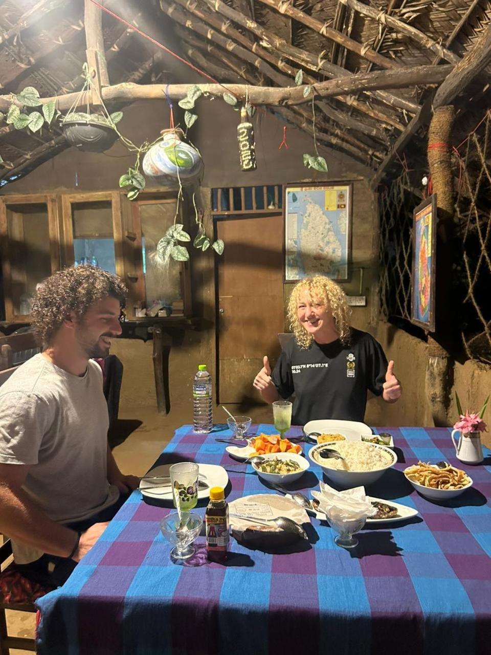 Kalimetiya Beach Cabana Hungama Exteriör bild